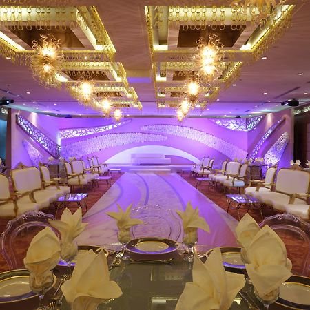 Holiday Inn - Suites Kuwait Salmiya By Ihg Kuwait City Exterior foto