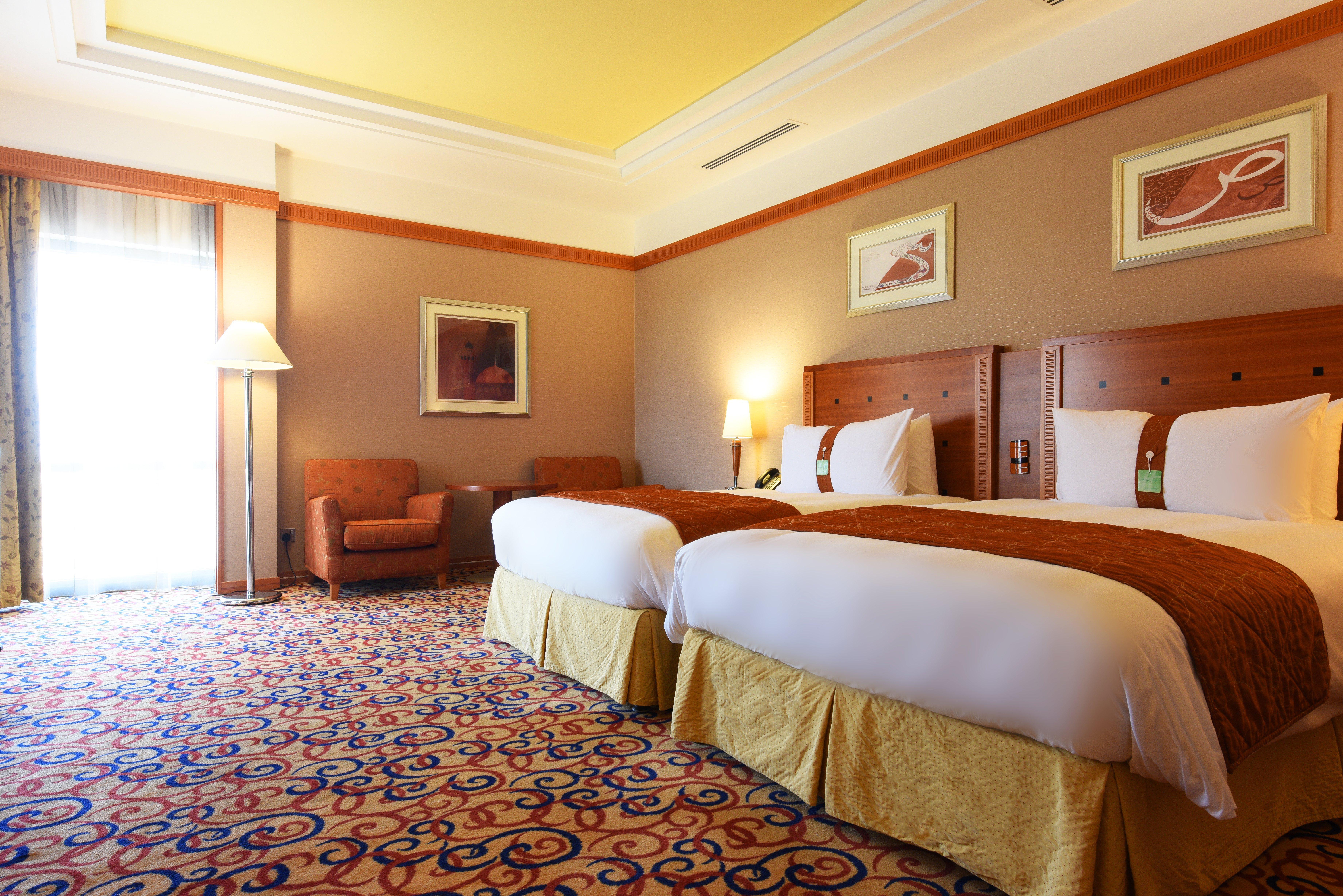 Holiday Inn - Suites Kuwait Salmiya By Ihg Kuwait City Exterior foto