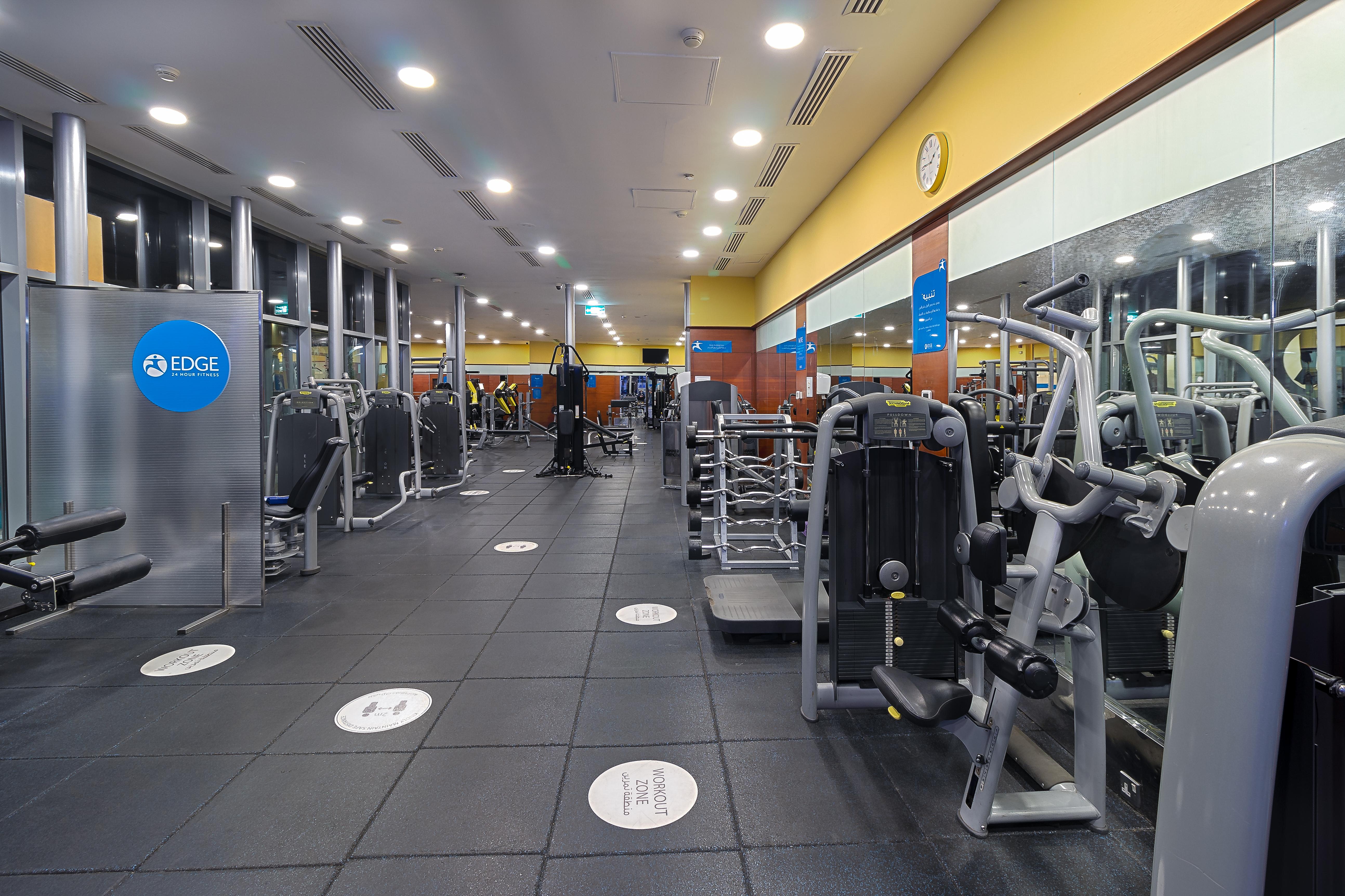 Holiday Inn - Suites Kuwait Salmiya By Ihg Kuwait City Exterior foto